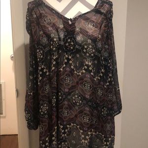 Black geometric plus size top